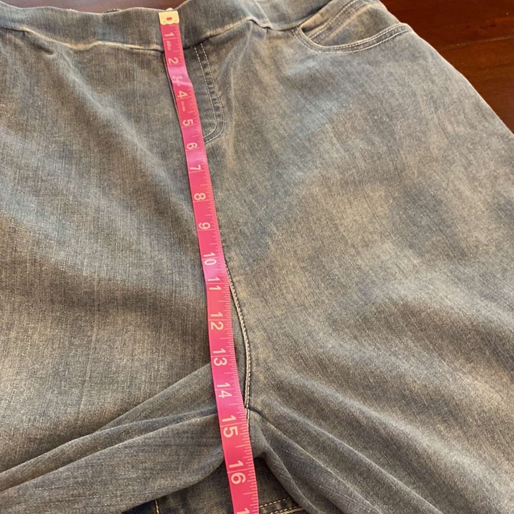 NorthStyle capris - Picture 7 of 10